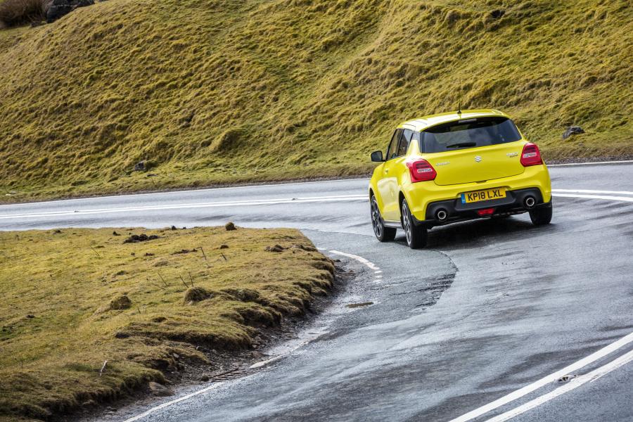  Suzuki Swift Sport 2018 года  (UK) (фото 16 из 40)